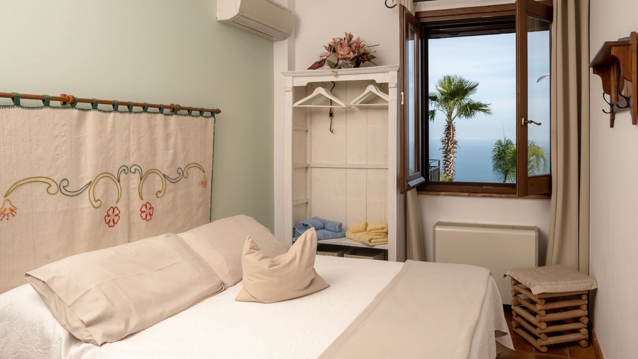 Photo of Bedroom in Cefalu