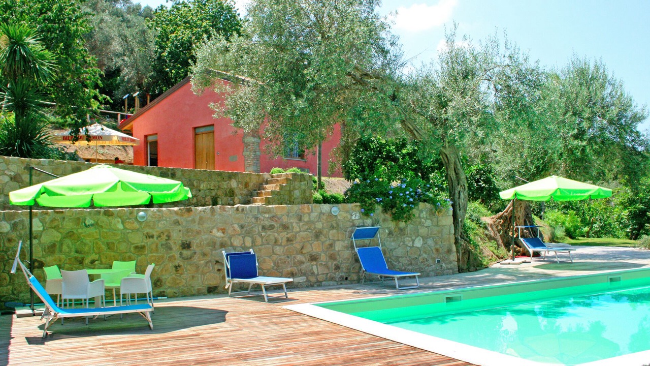 Photo of Outdoor in Mirto