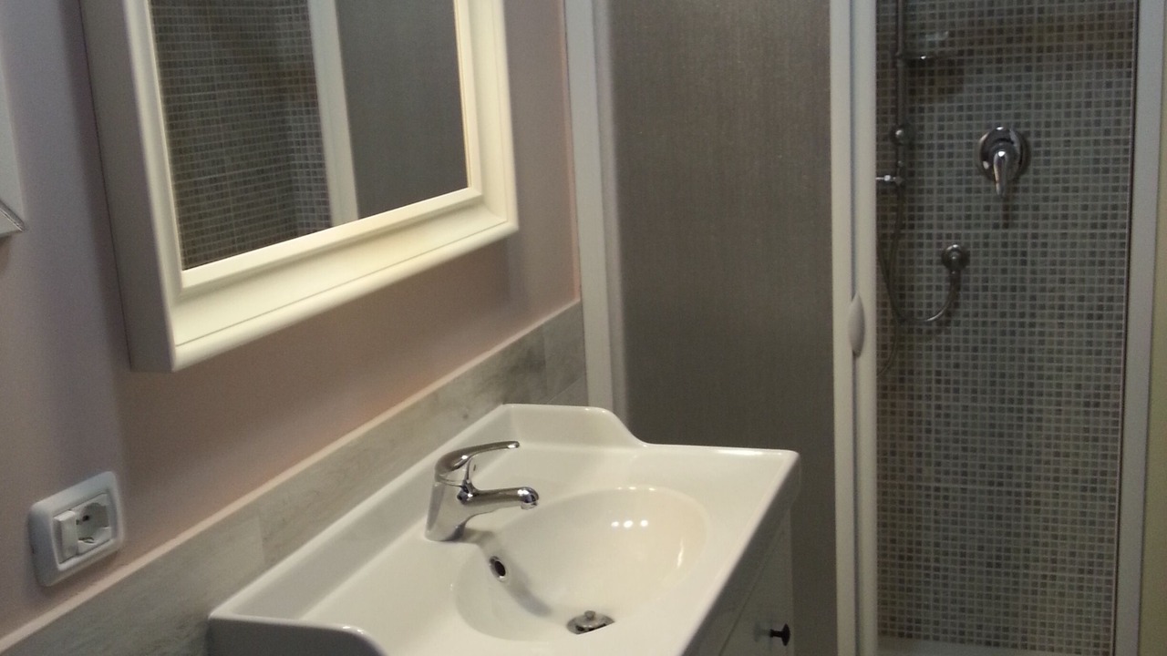 Photo of Bathroom in Avola