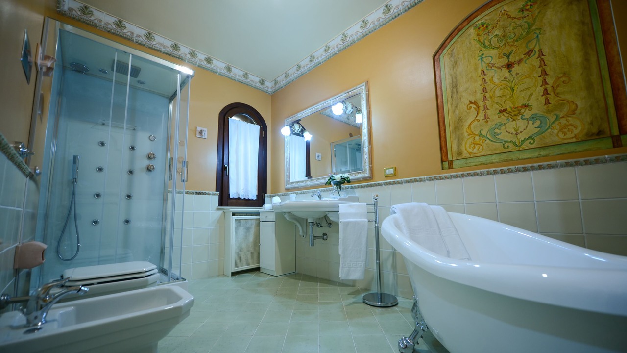 Photo of Bathroom in Partinico