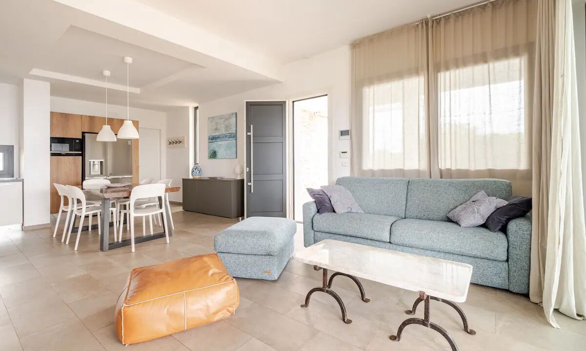 Photo of Livingroom in Syracuse
