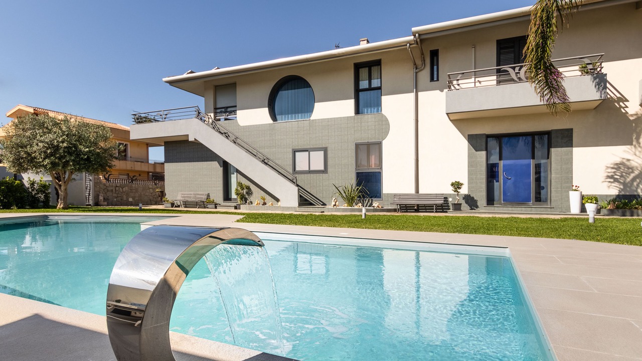 Photo of Outdoor in Avola