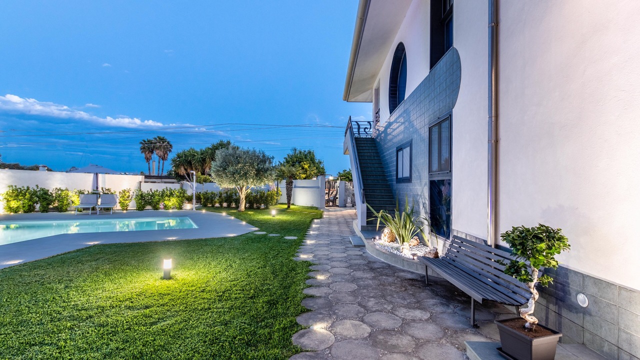 Photo of Outdoor in Avola