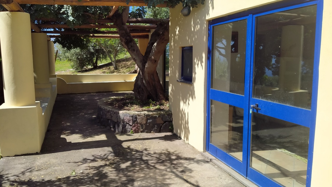 Photo of Outdoor in Leni