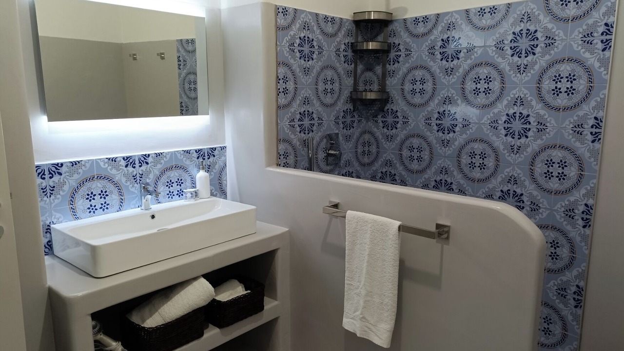 Photo of Bathroom in Lipari Historic Centre
