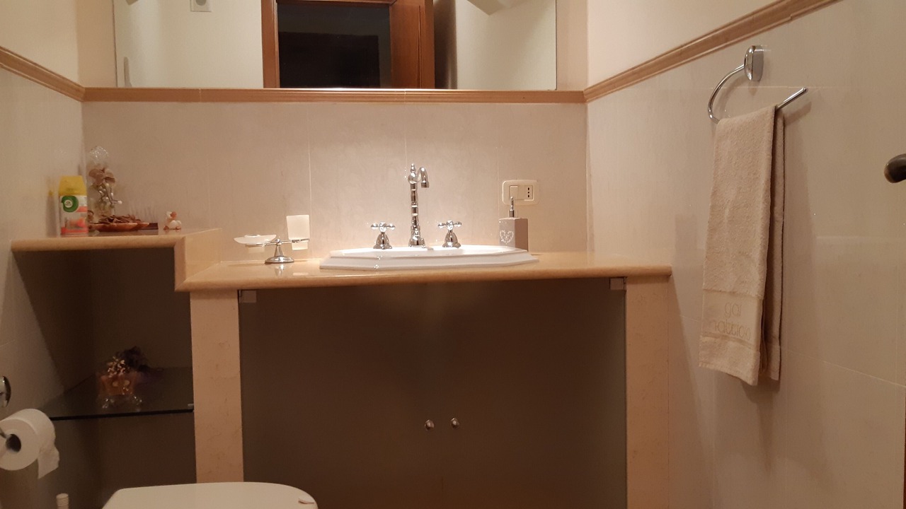 Photo of Bathroom in Carini