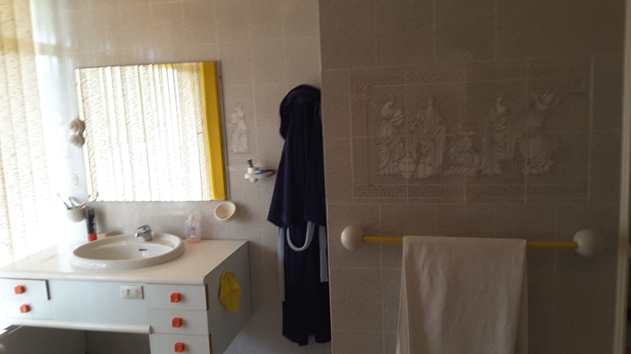 Photo of Bathroom in Costa Saracena-Castelluccio