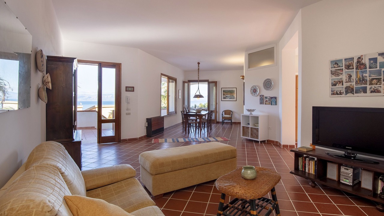 Photo of Livingroom in Scopello
