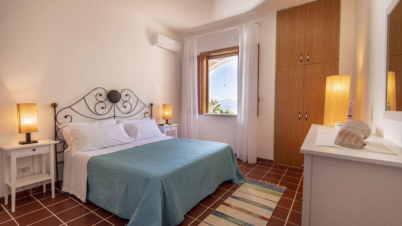 Photo of Bedroom in Scopello
