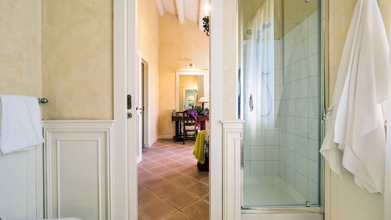Photo of Bathroom in Carrozziere