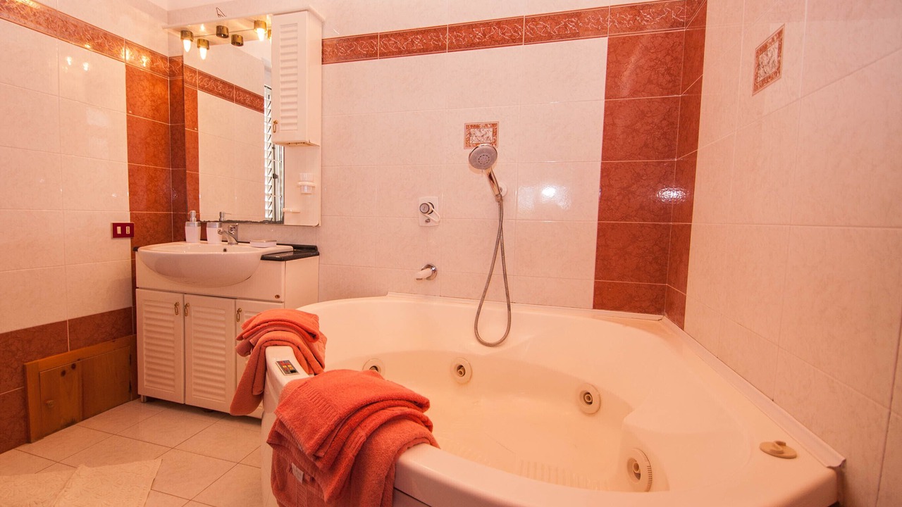Photo of Bathroom in Gorgo Lungo