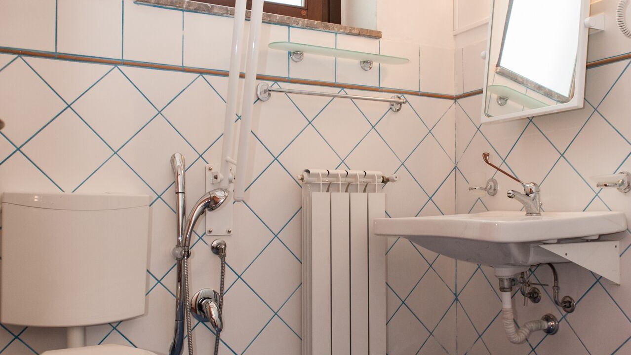 Photo of Bathroom in Collesano