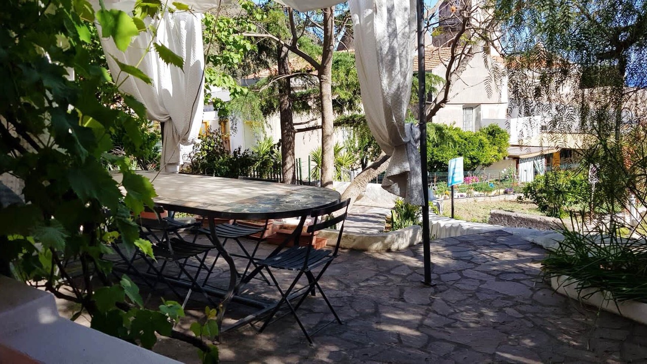 Photo of Outdoor in Leni