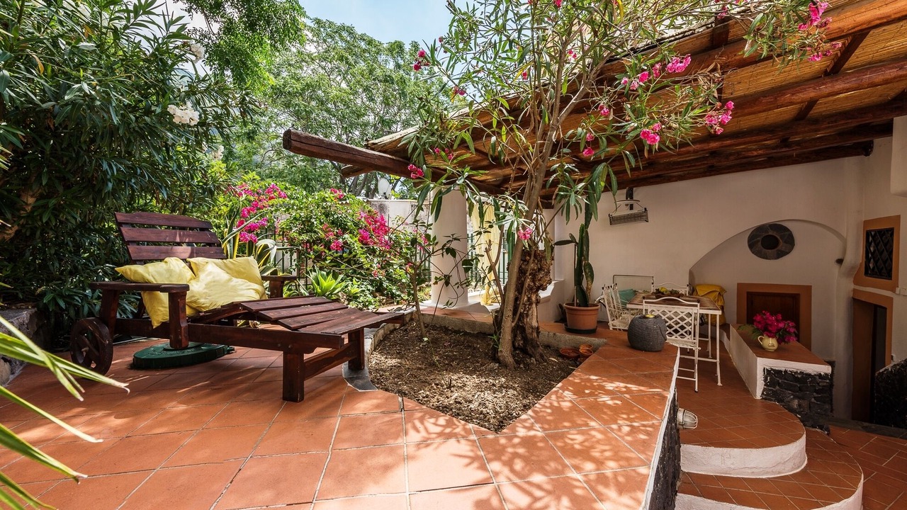 Photo of Patio Balcony in Leni