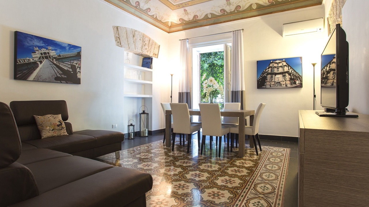 Photo of Livingroom in Ruggero Settimo