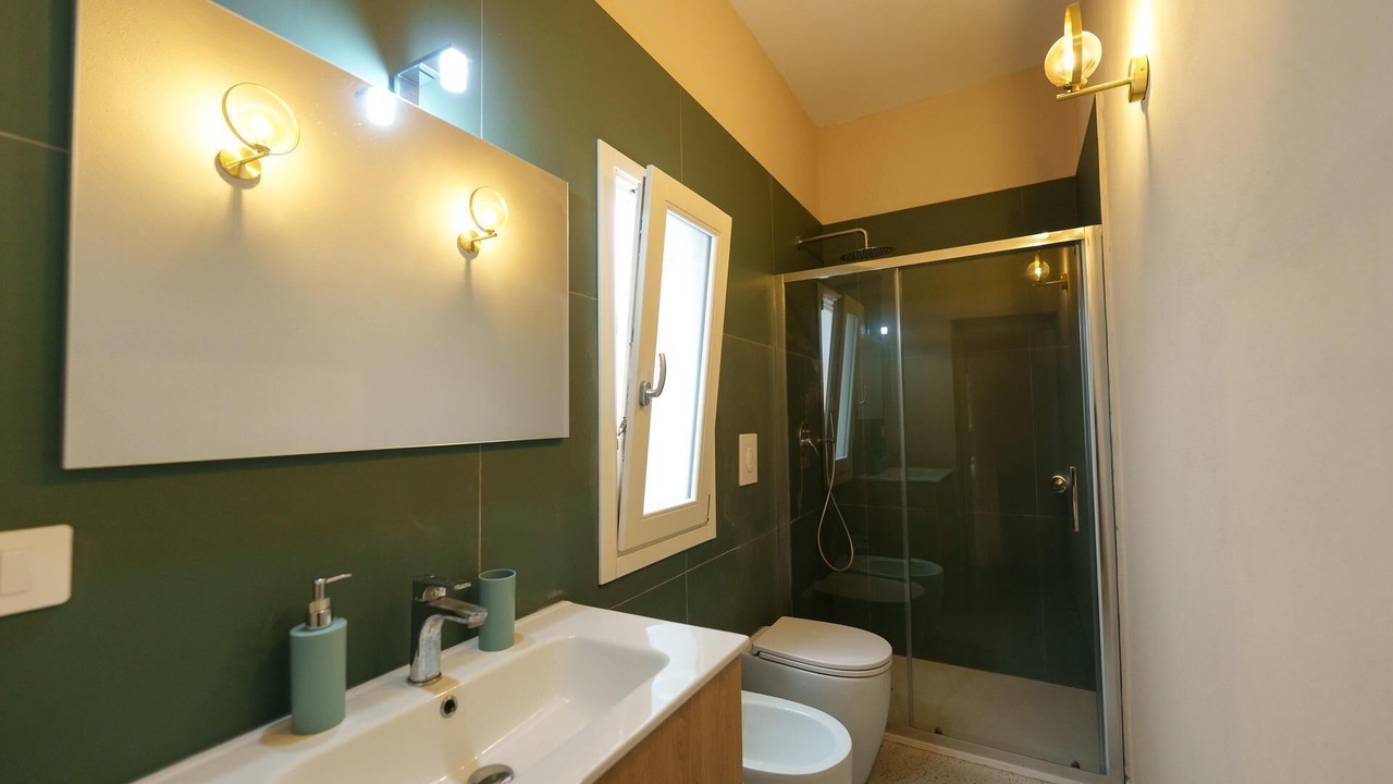 Photo of Bathroom in Arenella