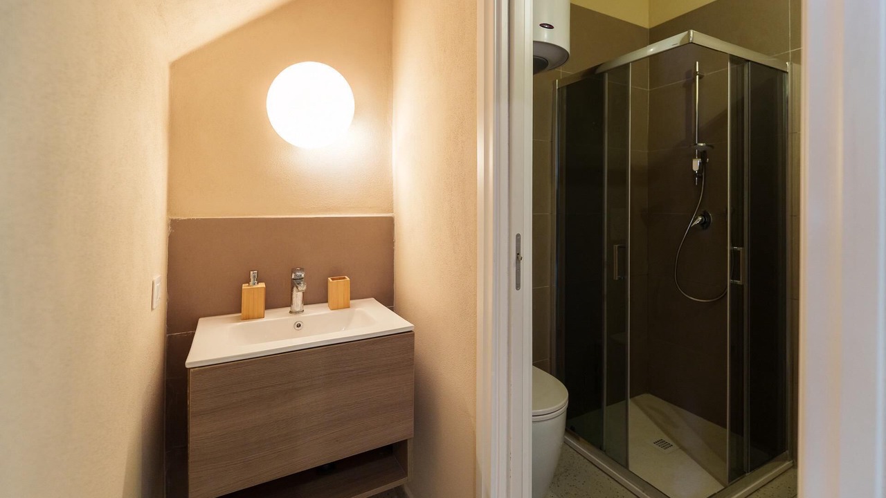 Photo of Bathroom in Arenella