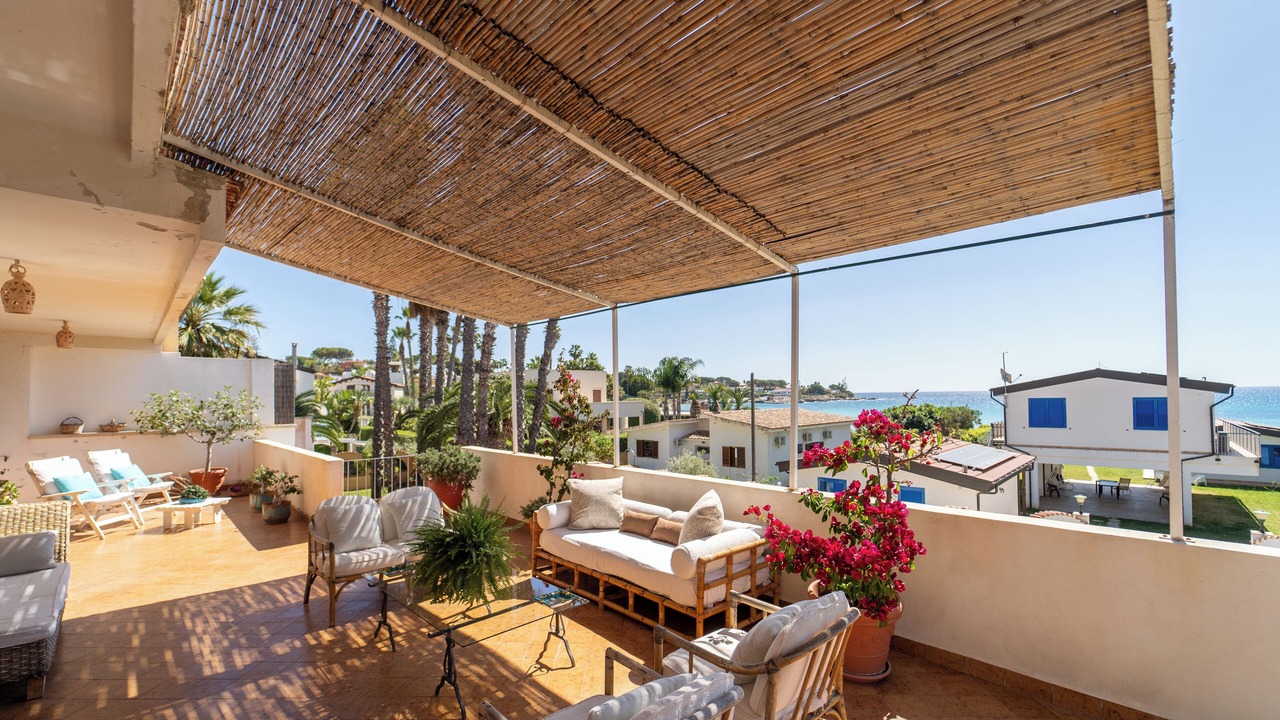 Photo of Patio Balcony in Fontane Bianche