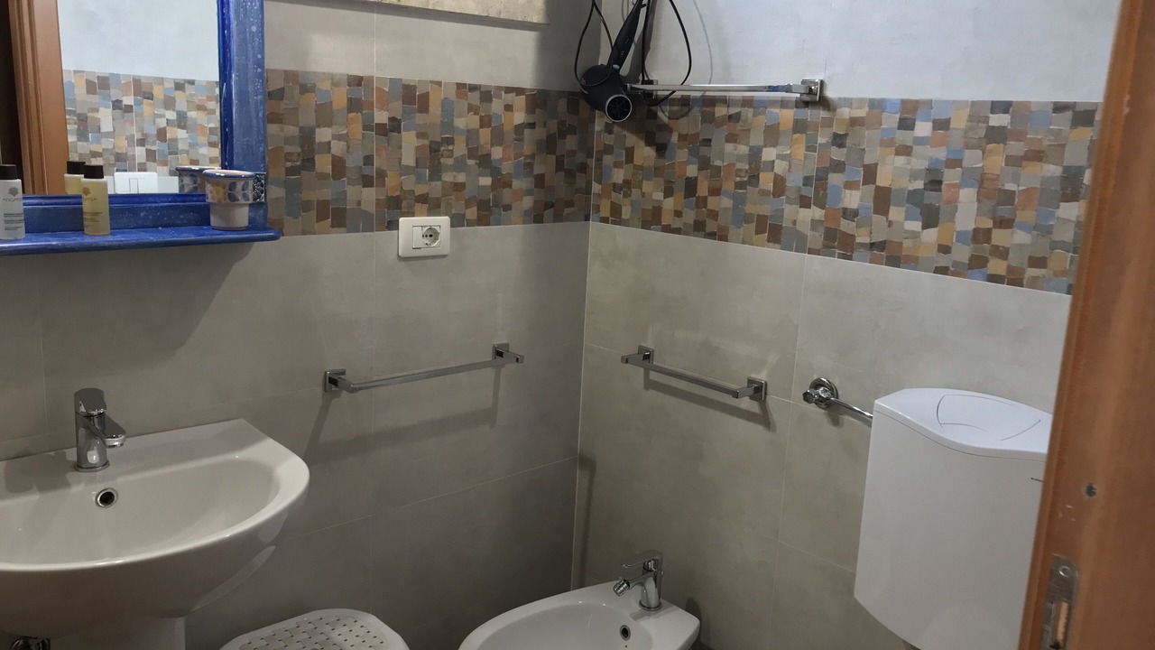 Photo of Bathroom in Macari