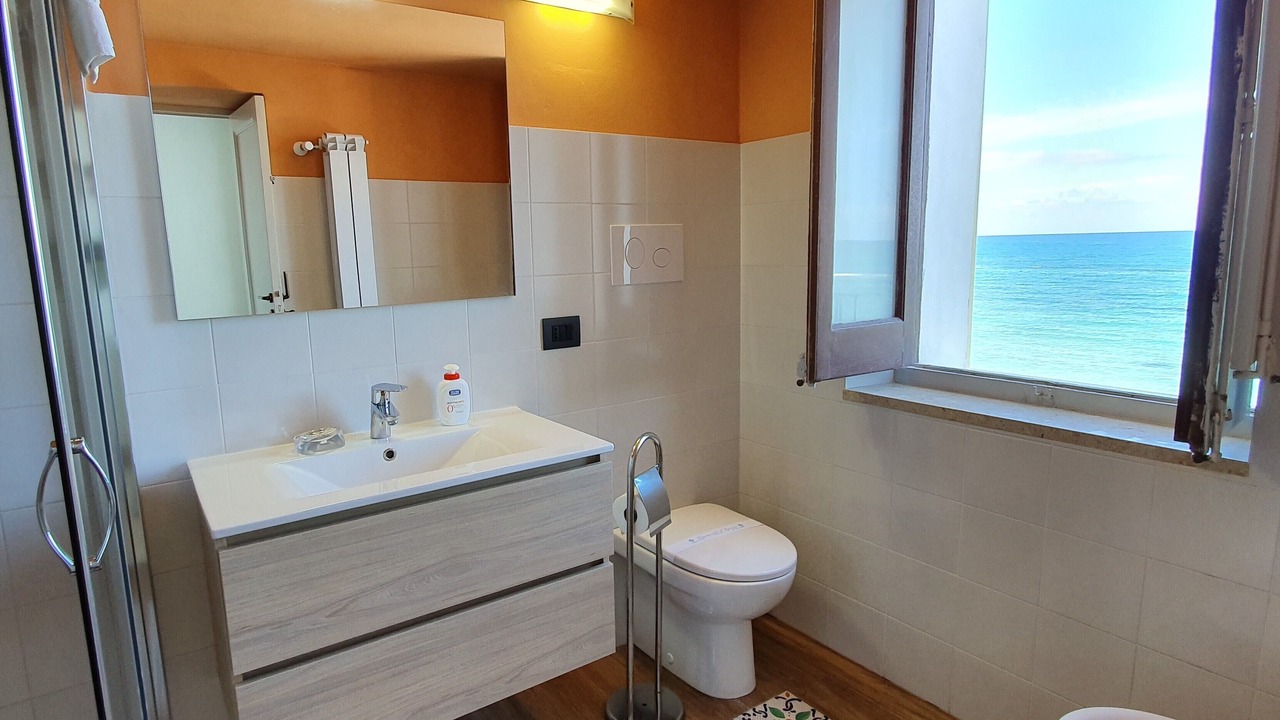 Photo of Bathroom in Trapani City Centre