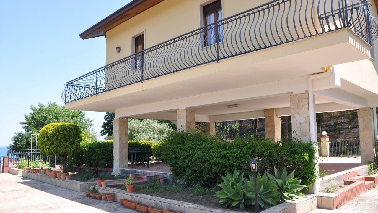 Photo of Outdoor in Costa Saracena-Castelluccio
