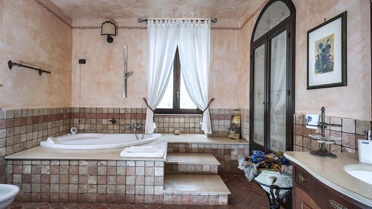 Photo of Bathroom in San Corrado di Fuori