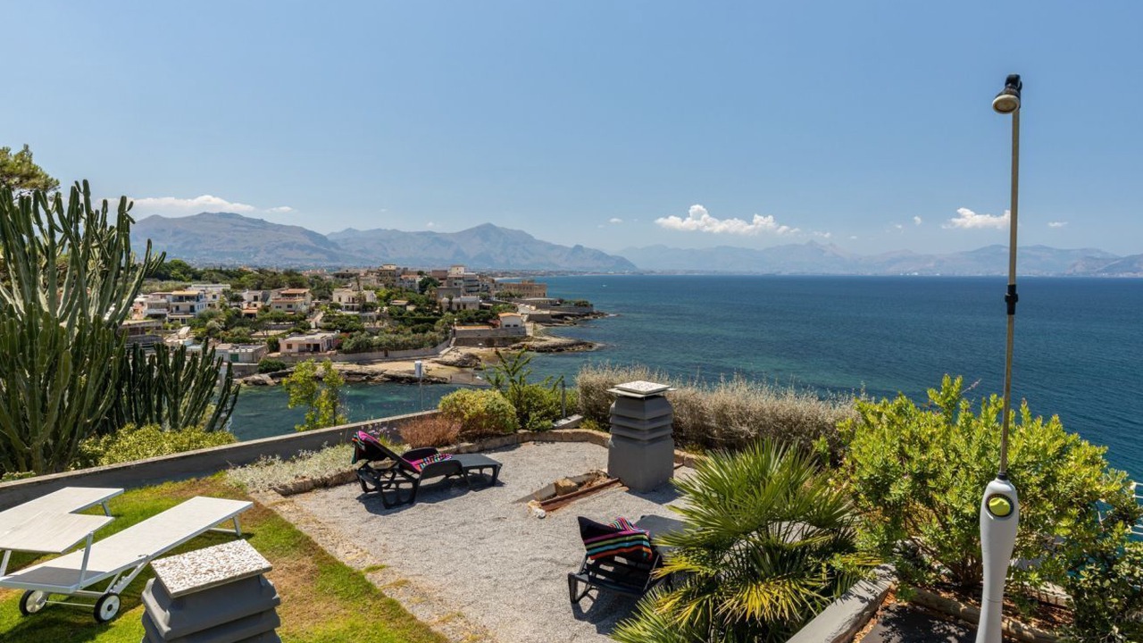 Photo of Patio Balcony in Aspra