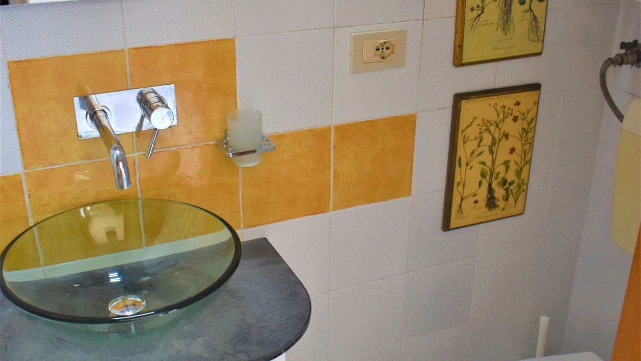 Photo of Bathroom in Aspra