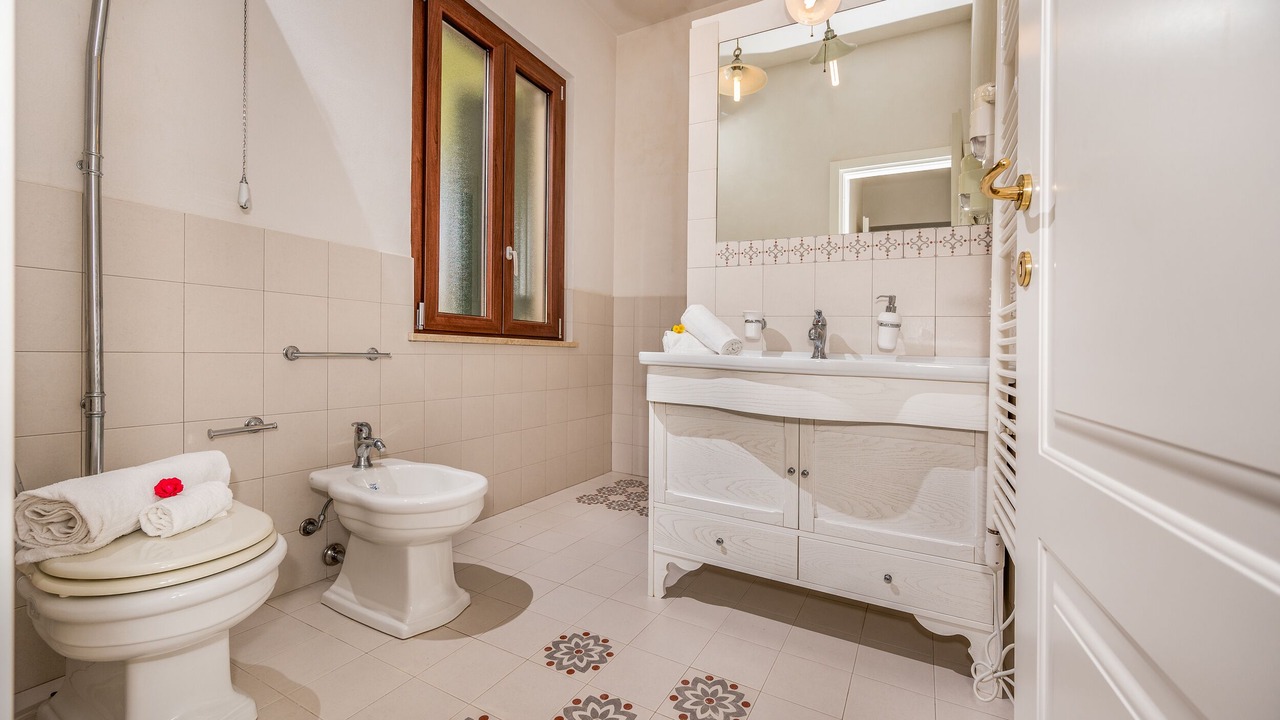 Photo of Bathroom in Digerbato