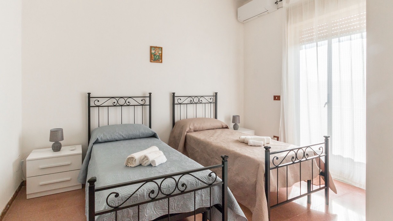 Photo of Bedroom in Avola