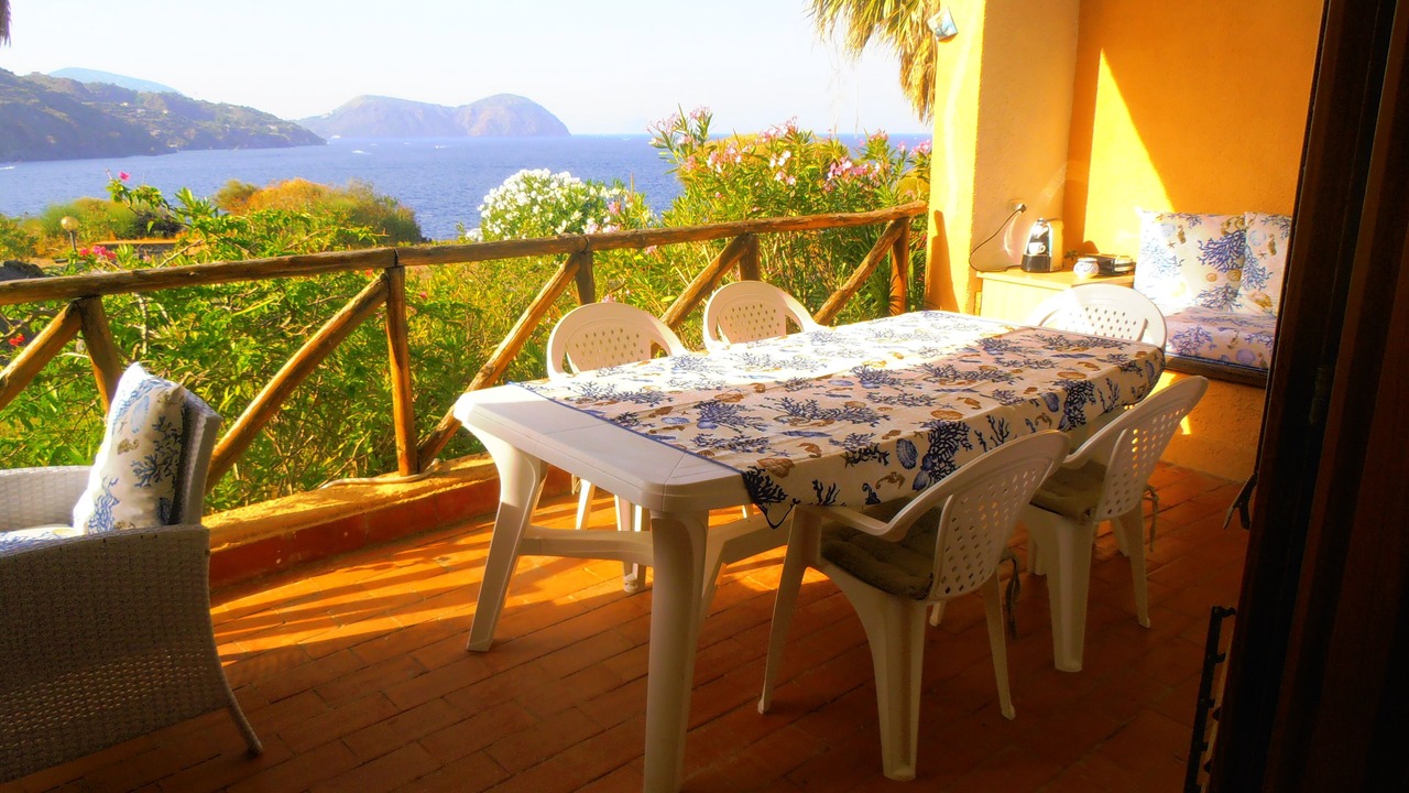 Photo of Outdoor in Vulcano Porto