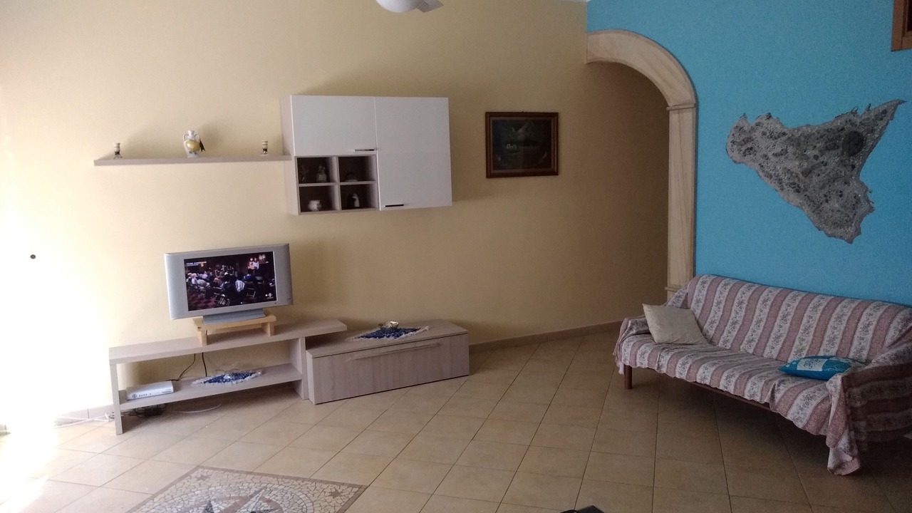 Photo of Livingroom in Brolo