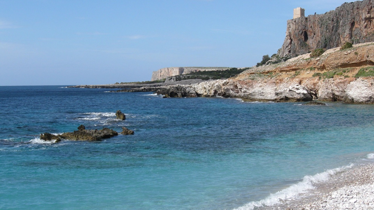 Photo of Others in Macari