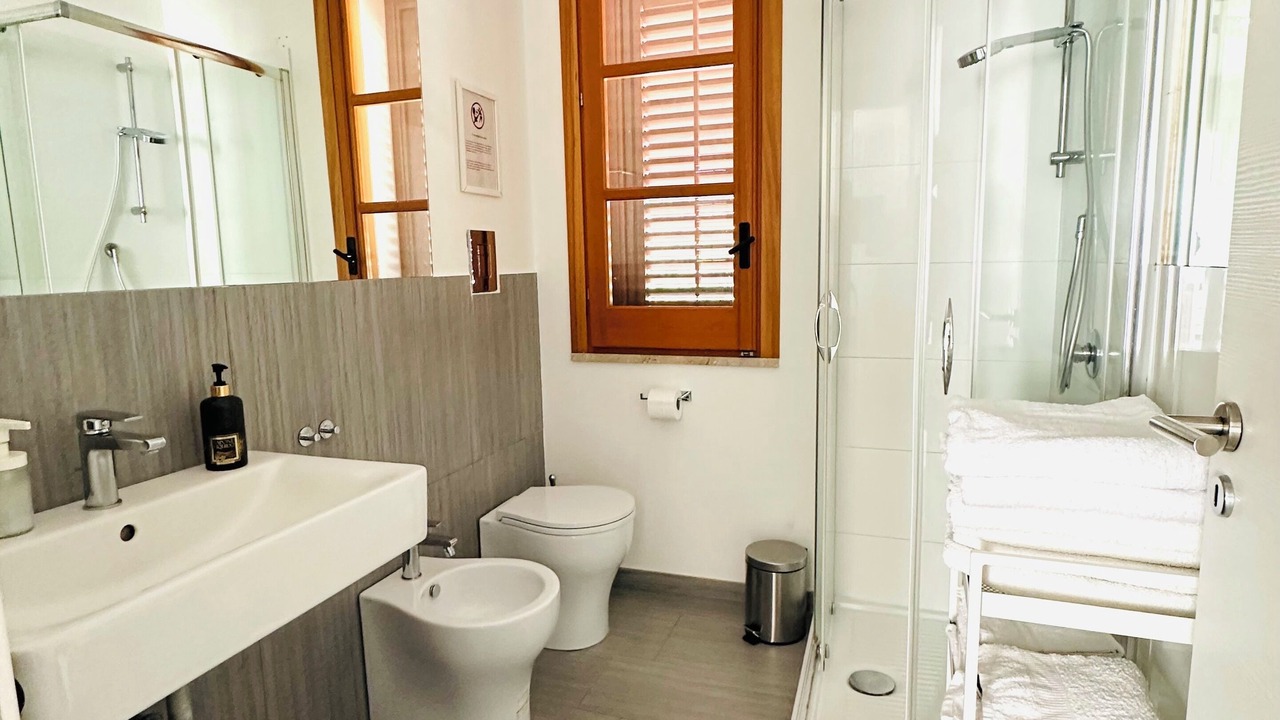 Photo of Bathroom in Finale