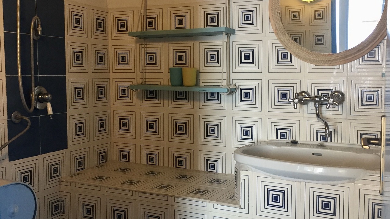 Photo of Bathroom in Alicudi Porto