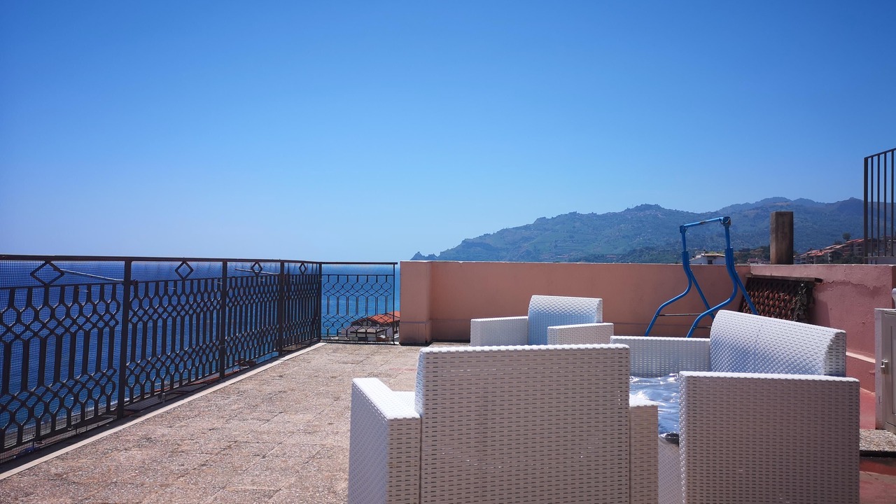 Photo of Patio Balcony in Santa Teresa di Riva