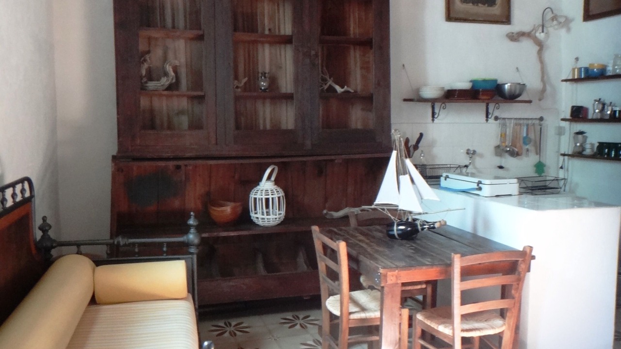 Photo of Livingroom in Alicudi Porto
