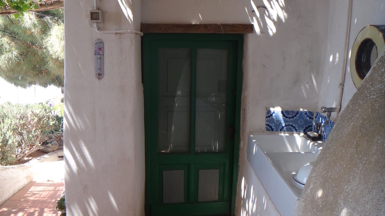 Photo of Bathroom in Alicudi Porto