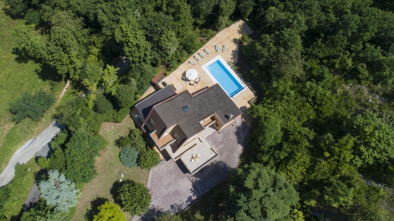 Photo of Outdoor in Arce
