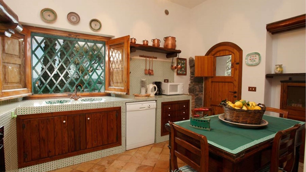 Photo of Kitchen in Torre Archirafi