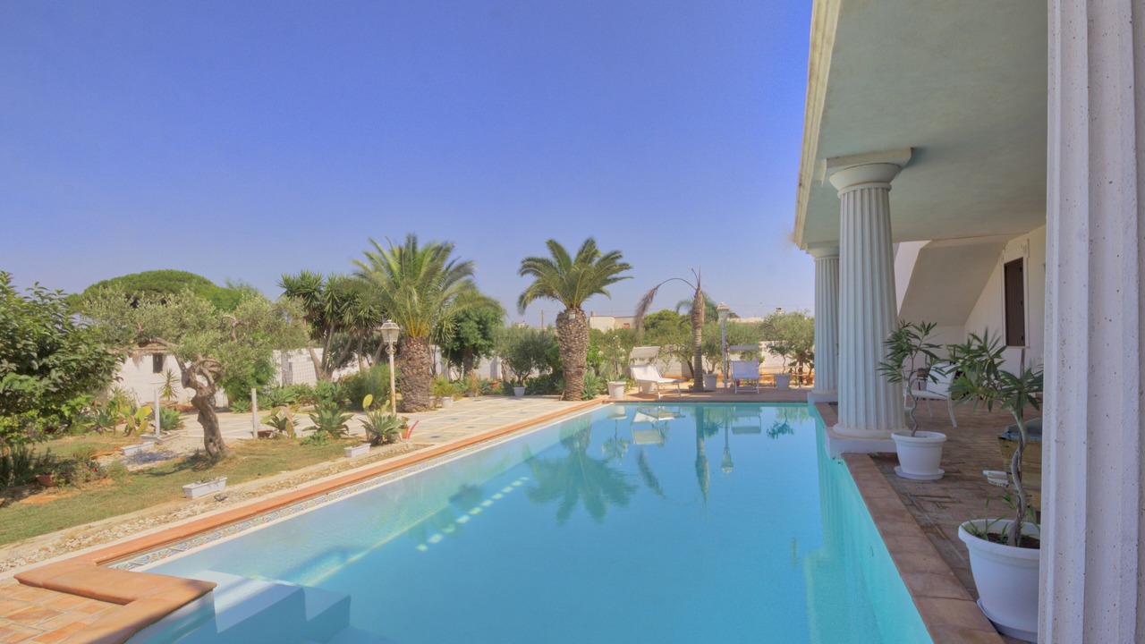 Photo of Outdoor in Arini