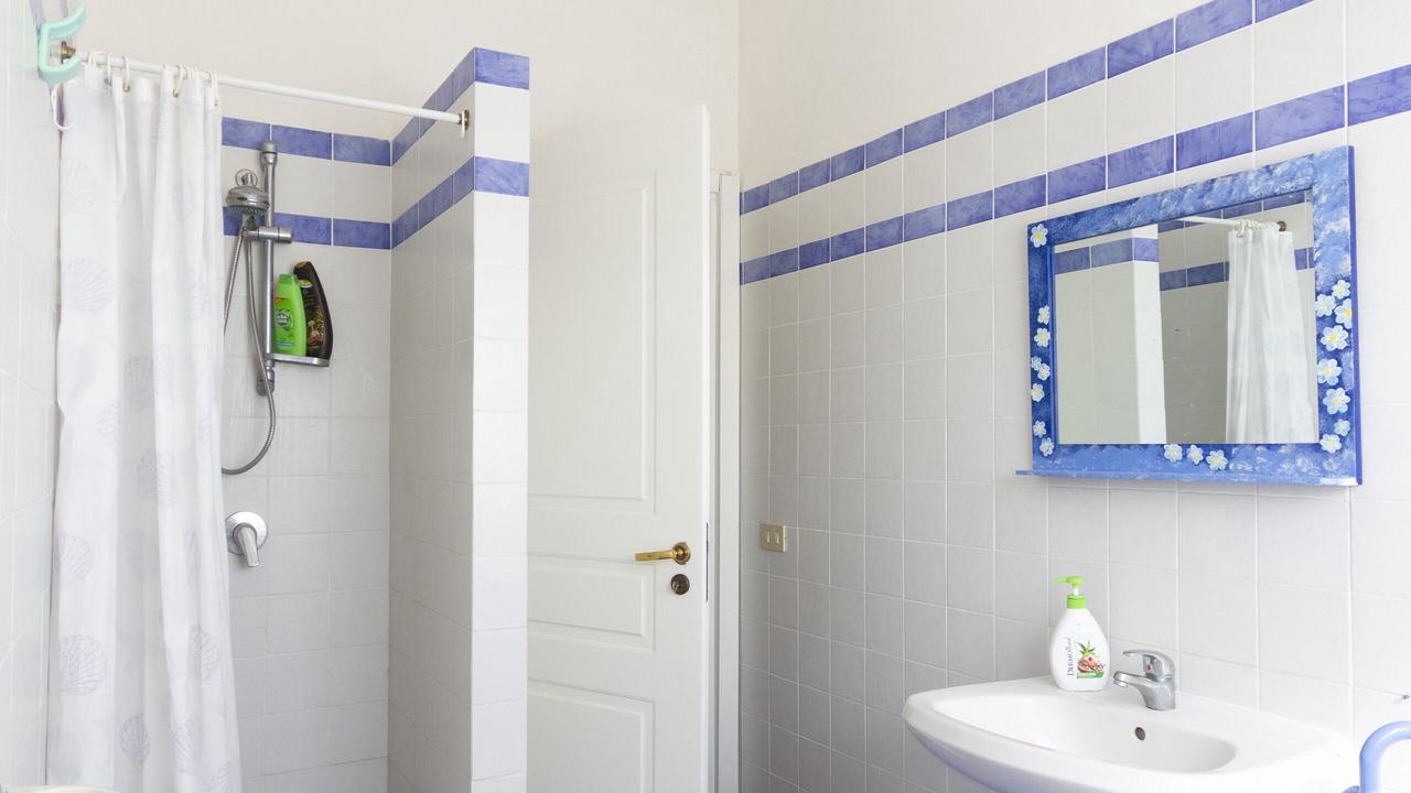 Photo of Bathroom in Arini