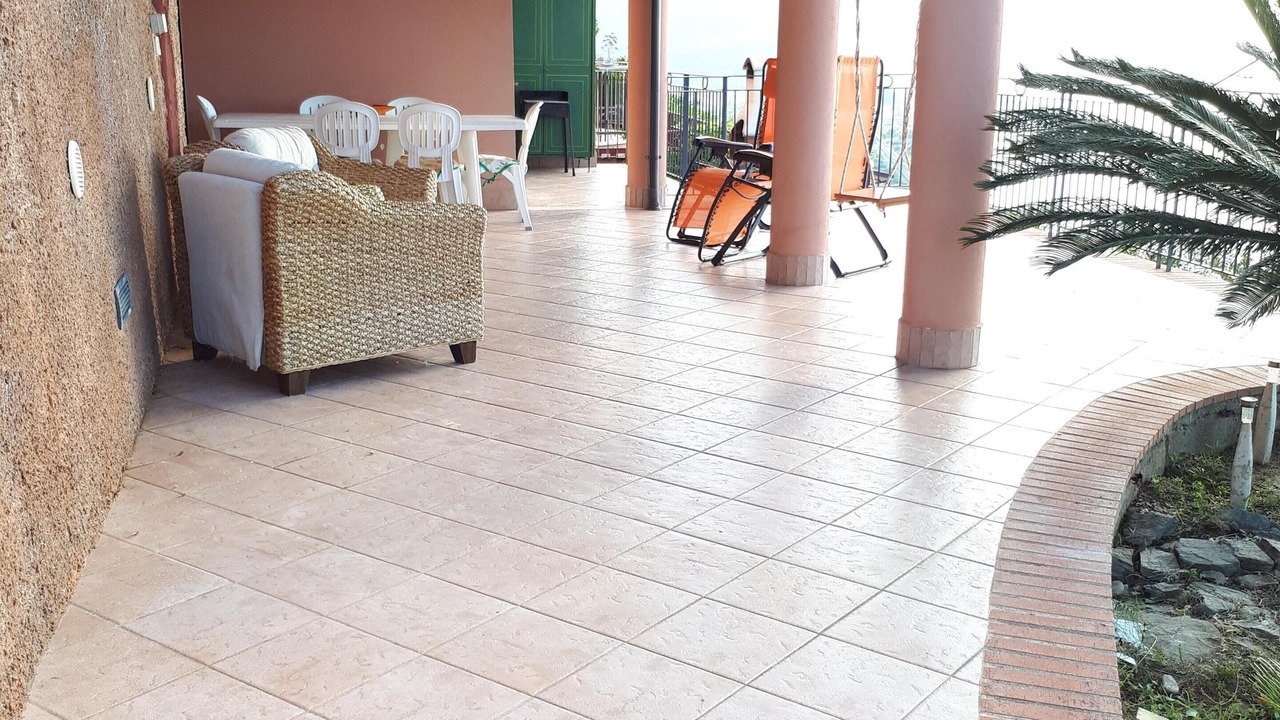 Photo of Patio Balcony in Piraino