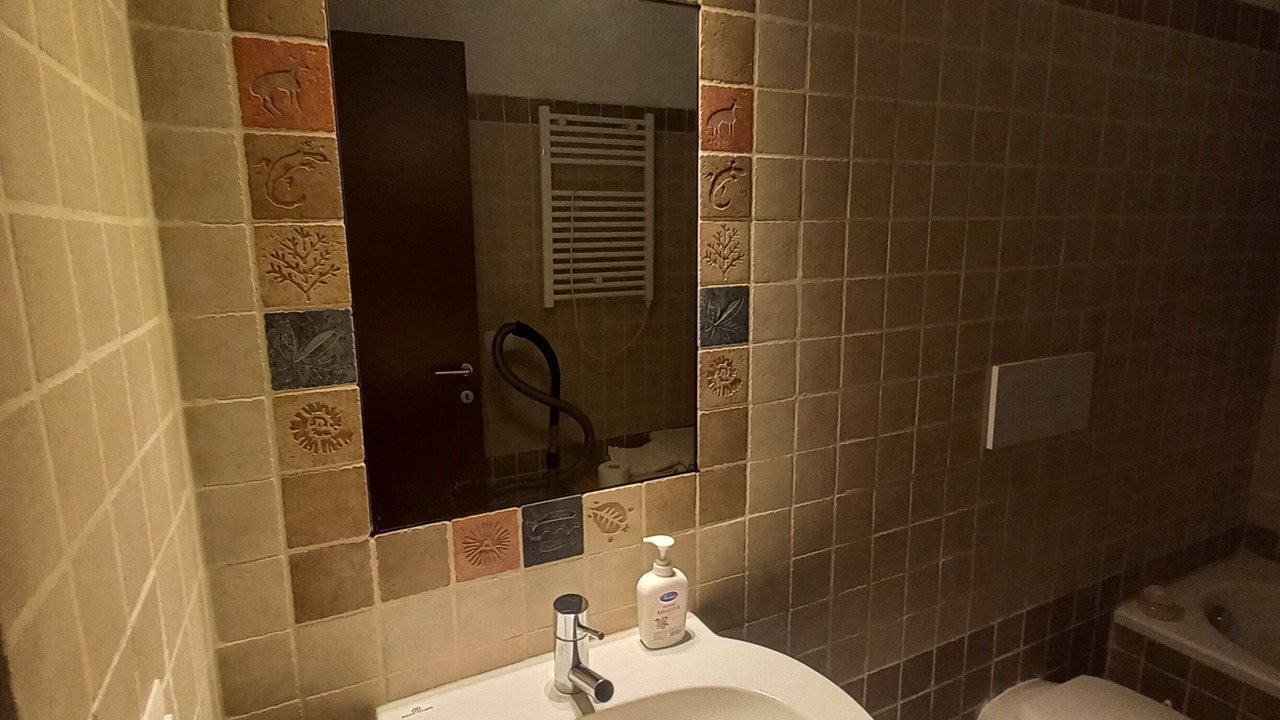 Photo of Bathroom in Brucoli
