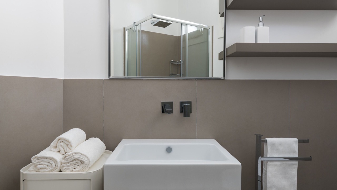 Photo of Bathroom in Picanello-Ognina-Barriera-Canalicchio