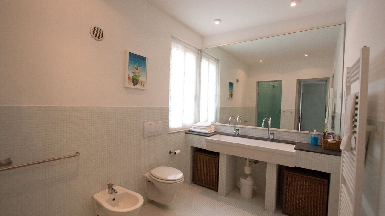Photo of Bathroom in Mitogio