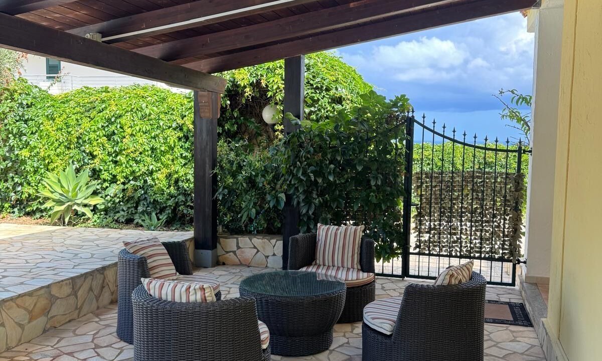 Photo of Patio Balcony in Zambrone