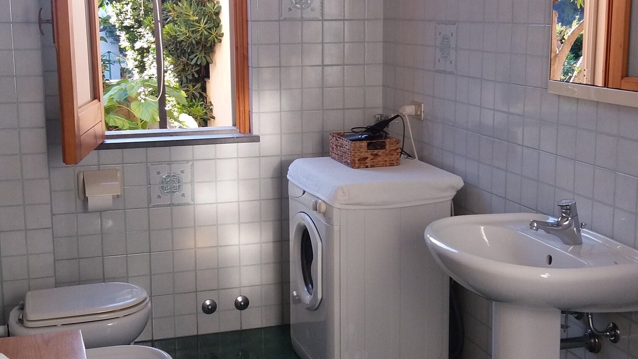 Photo of Bathroom in Lipari Historic Centre