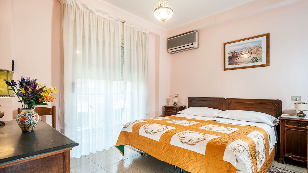 Photo of Bedroom in Taormina
