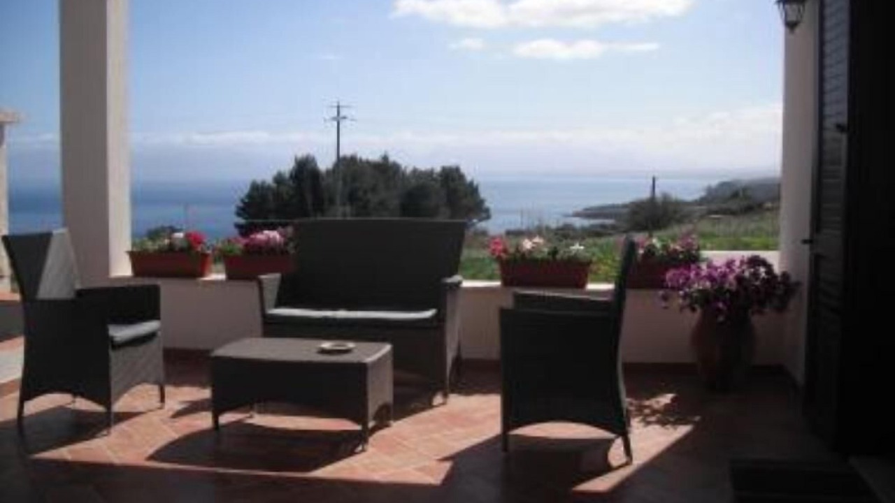 Photo of Patio Balcony in Scopello
